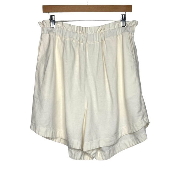 Yuki. Buttons Womans Paper Bag Waist Shorts Sz 8/10? Ivory Handmade Minimalist - Picture 1 of 7